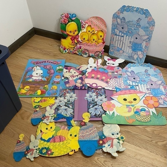 Vintage Die Cut Cardboard Easter Decorations - Picture 1 of 5